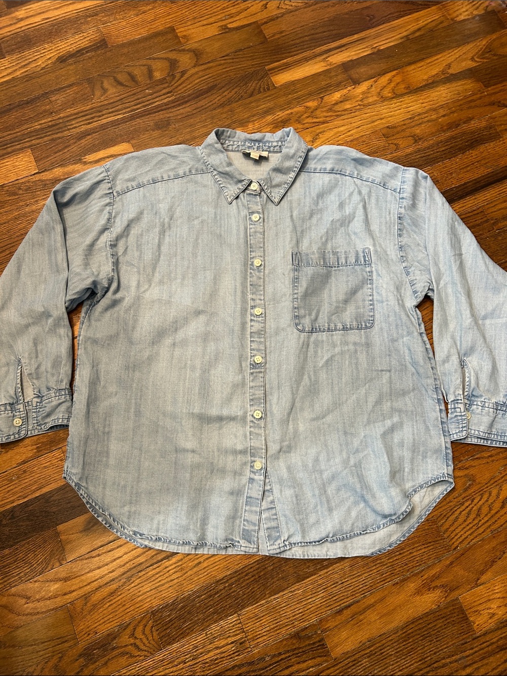 LOFT Light Wash Chambray Button-Front Shirt